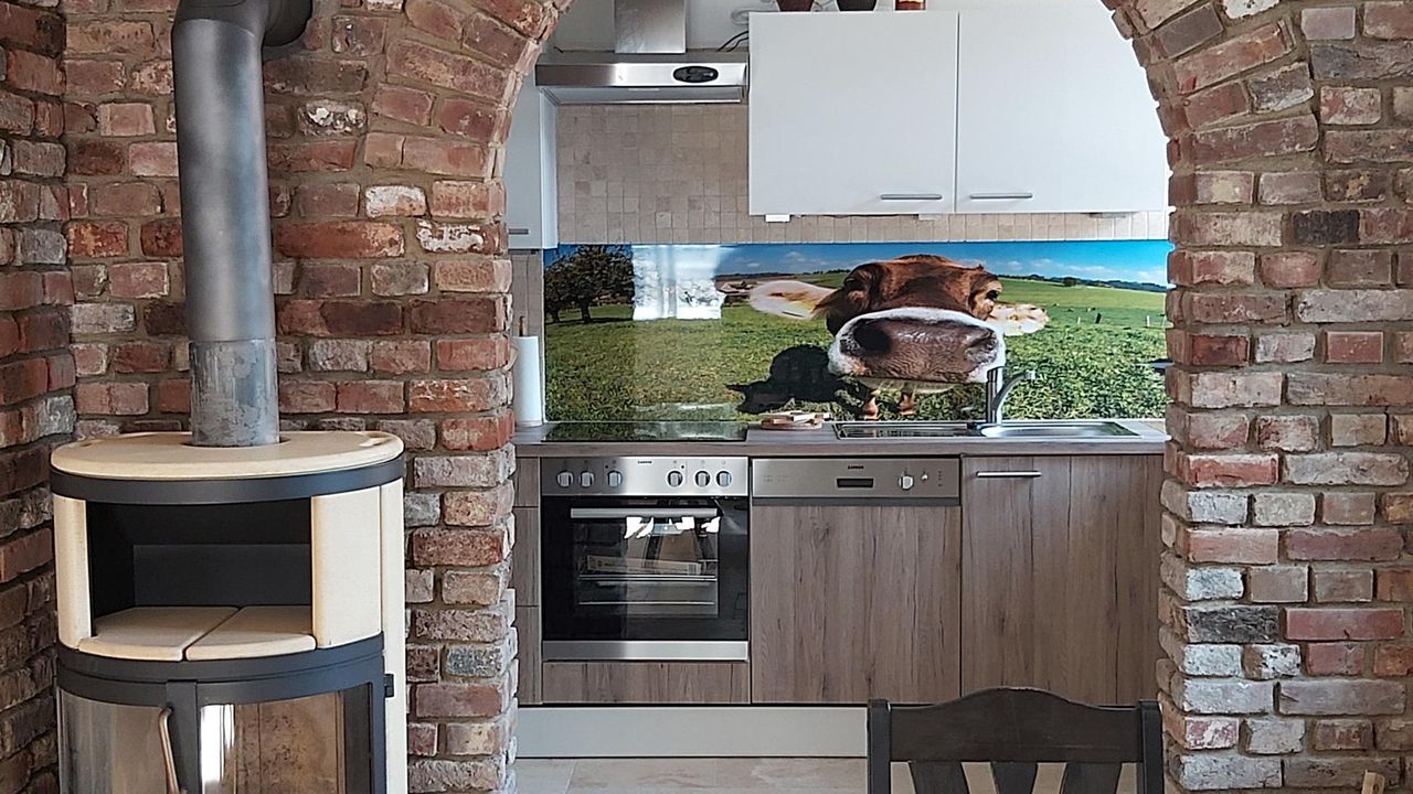 Wasserkraftwerk 3 Küche, Kaminofen Wasserkraftwerk 3 Küche, Kaminofen